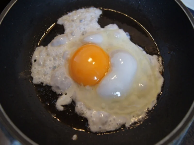 Rezept: Champignon-Gemüse-Reis-Pfanne mit Spiegelei Bild Nr. 11 Champignon-Gemüse-Reis-Pfanne mit Spiegelei - Rezept - Bild Nr. 11