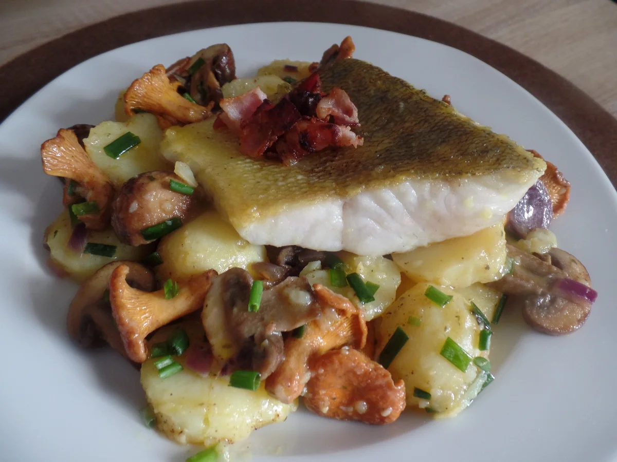 Rezept: Zander auf Kartoffel-Pilz -Salat Bild Nr. 8571 Zander auf Kartoffel-Pilz -Salat - Rezept - Bild Nr. 8571