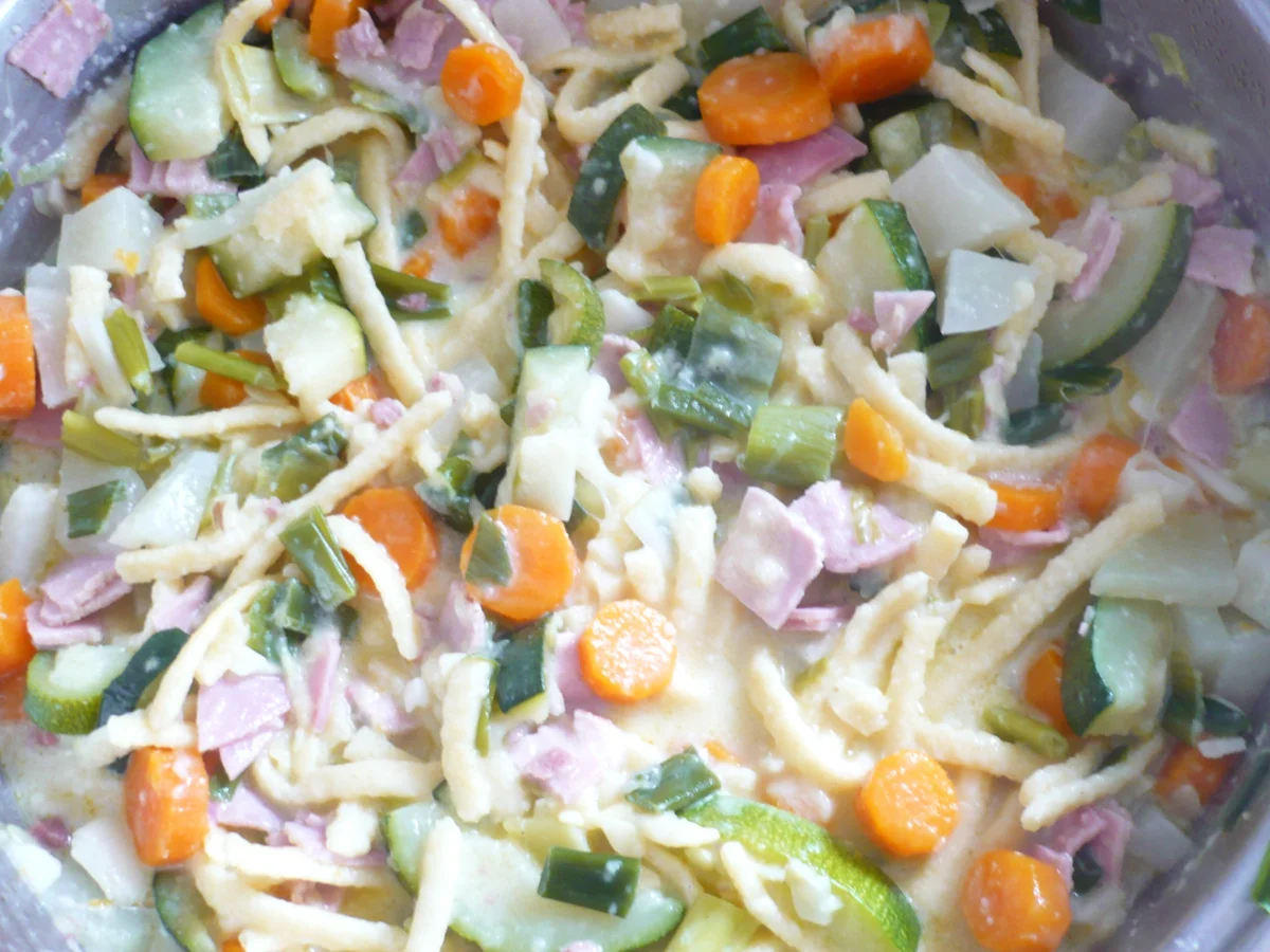 Rezept: Gemüse-Nudel-Pfanne Bild Nr. 8572 Gemüse-Nudel-Pfanne - Rezept - Bild Nr. 8572