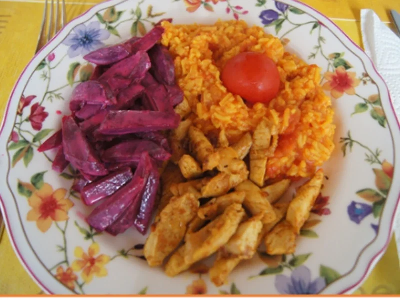 Rezept: Putenbrustfilet mit Tomatenreis und Rote Bete Salat Bild Nr. 8613 Putenbrustfilet mit Tomatenreis und Rote Bete Salat - Rezept - Bild Nr. 8613