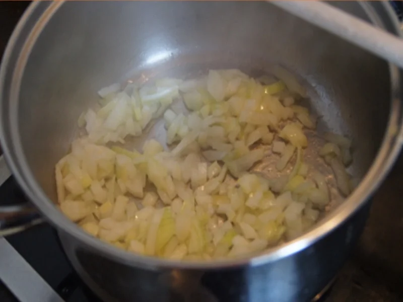 Thüringer Rostbratwurst mit herzhaften Sauerkraut und Kartoffelstampf mit Röstzwiebeln - Rezept - Bild Nr. 8606