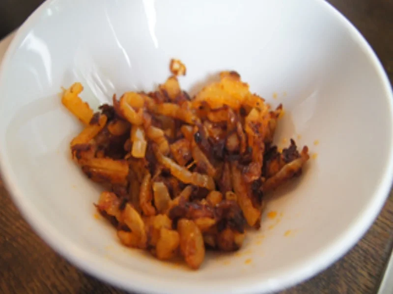 Thüringer Rostbratwurst mit herzhaften Sauerkraut und Kartoffelstampf mit Röstzwiebeln - Rezept - Bild Nr. 8616