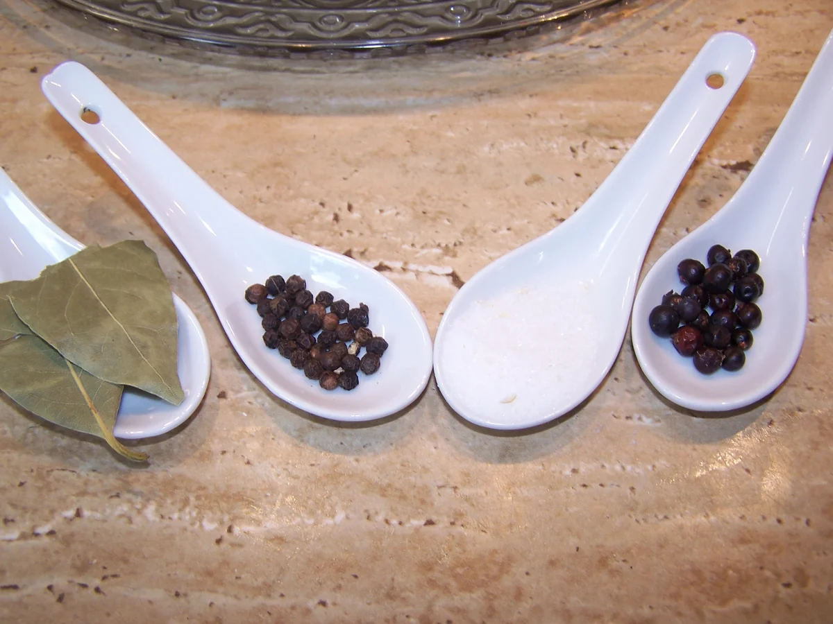 Kronfleisch im Sud mit Gemüse und selbst gemachter Kräuterbutter - Rezept - Bild Nr. 8606