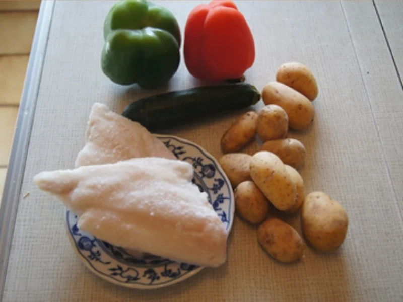 Überbackenes Rotbarschfilet auf Gemüsebett - Rezept - Bild Nr. 8604