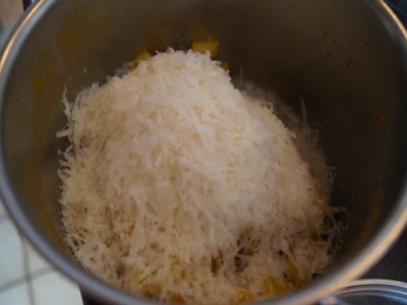 Überbackenes Rotbarschfilet auf Gemüsebett - Rezept - Bild Nr. 8610