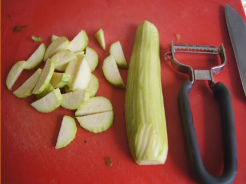 Überbackenes Rotbarschfilet auf Gemüsebett - Rezept - Bild Nr. 8613