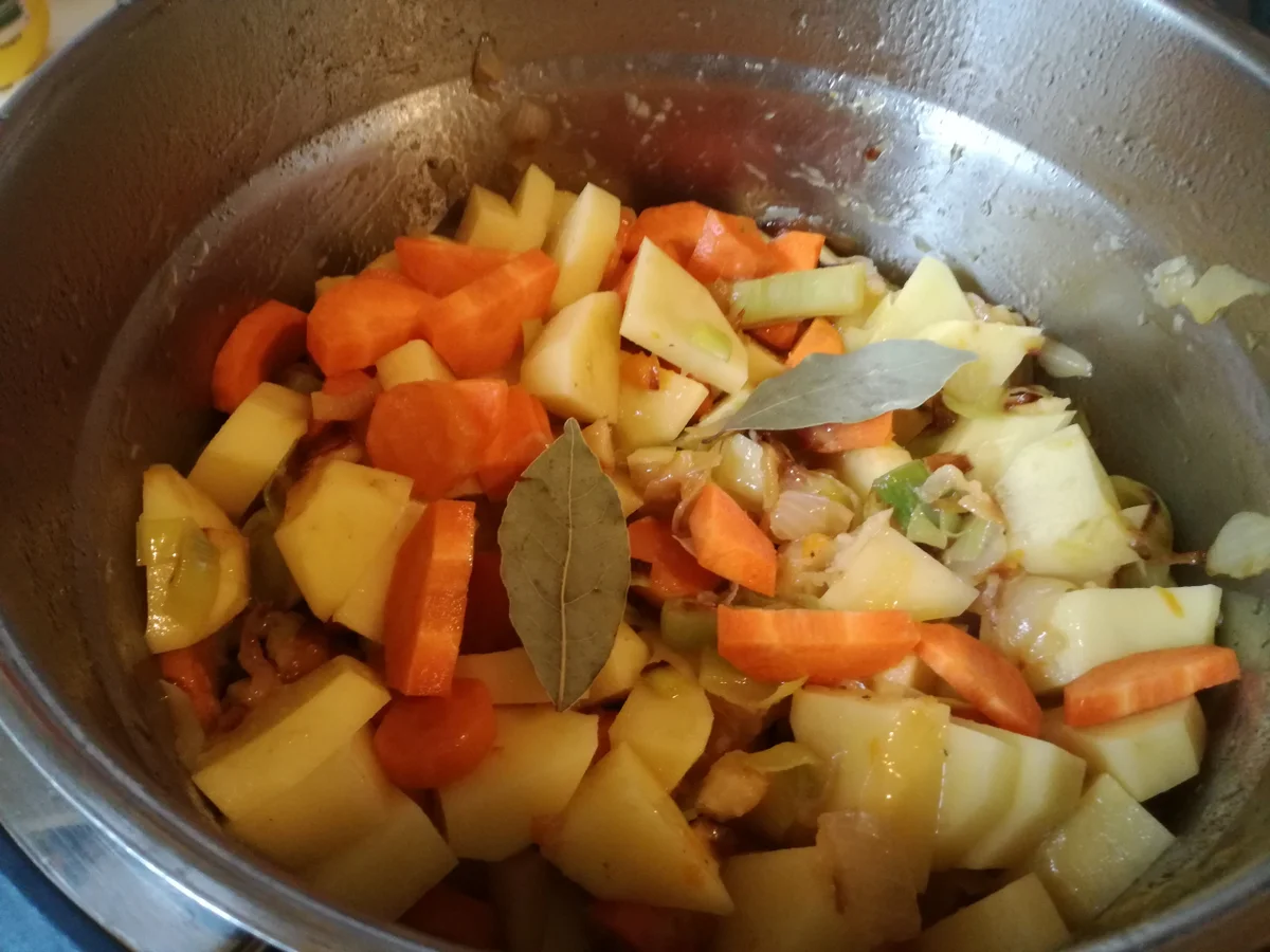 Rezept: Kartoffelsuppe mit Rindfleisch Bild Nr. 8617 Kartoffelsuppe mit Rindfleisch - Rezept - Bild Nr. 8617