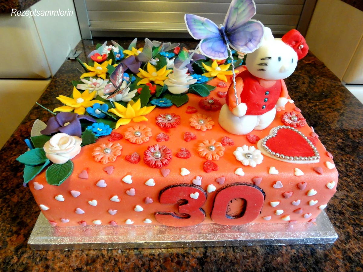 Biskuit:  HELLO KITTY ~ Torte mit Lemon-Sahne-Quark - Rezept - Bild Nr. 2