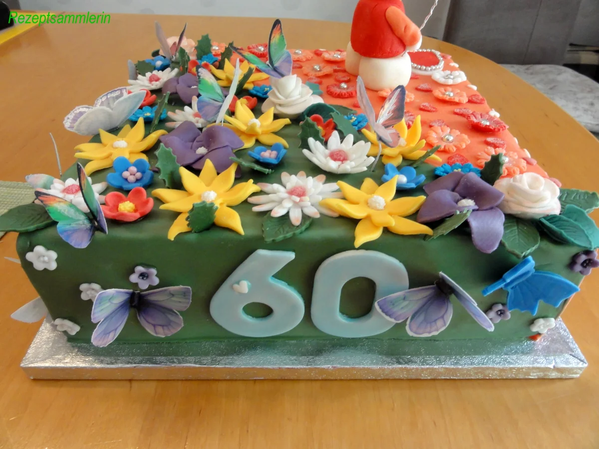 Biskuit:  HELLO KITTY ~ Torte mit Lemon-Sahne-Quark - Rezept - Bild Nr. 7