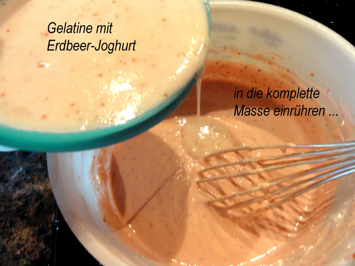 Rezept: Biskuit: ERDBEER ~ JOGHURT ~ SAHNE ~ TORTE Bild Nr. 8670 Biskuit: ERDBEER ~ JOGHURT ~ SAHNE ~ TORTE - Rezept - Bild Nr. 8670
