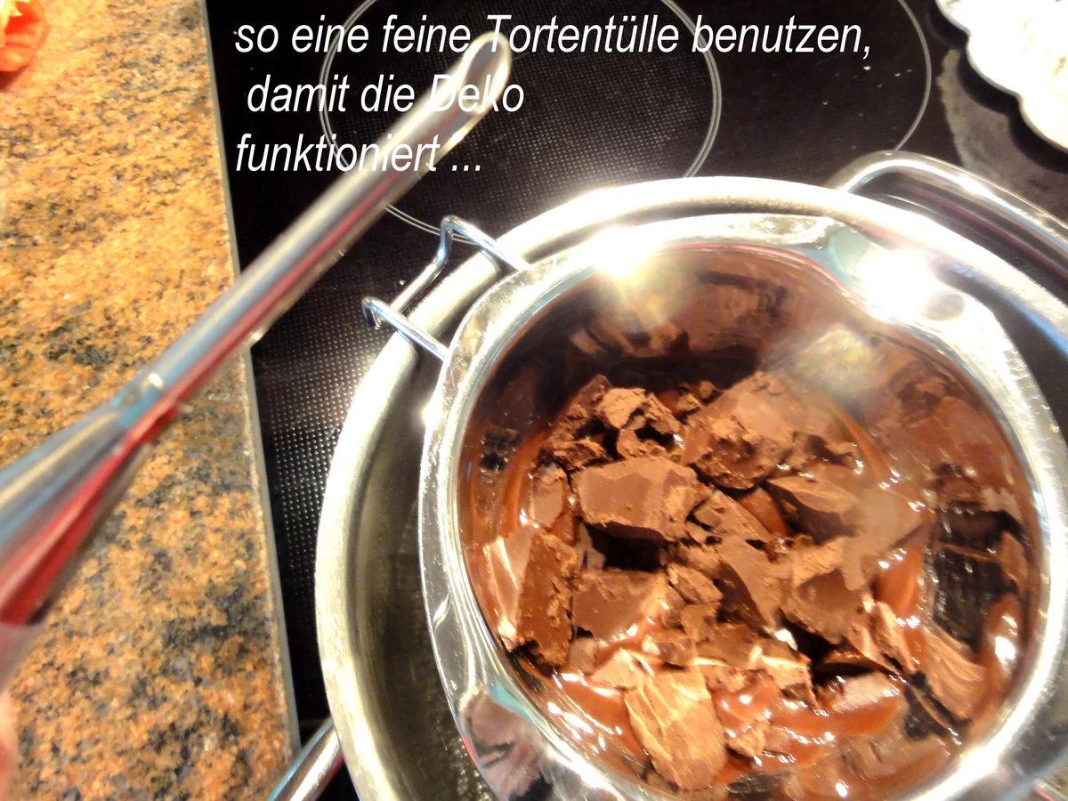 Rezept: Biskuit: ERDBEER ~ JOGHURT ~ SAHNE ~ TORTE Bild Nr. 8674 Biskuit: ERDBEER ~ JOGHURT ~ SAHNE ~ TORTE - Rezept - Bild Nr. 8674