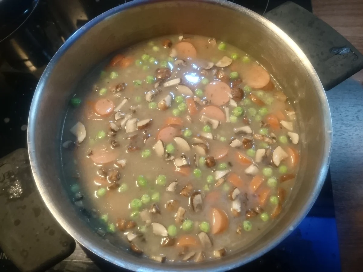 Rezept: Gemüse-Rahm-Süppchen Bild Nr. 8655 Gemüse-Rahm-Süppchen - Rezept - Bild Nr. 8655