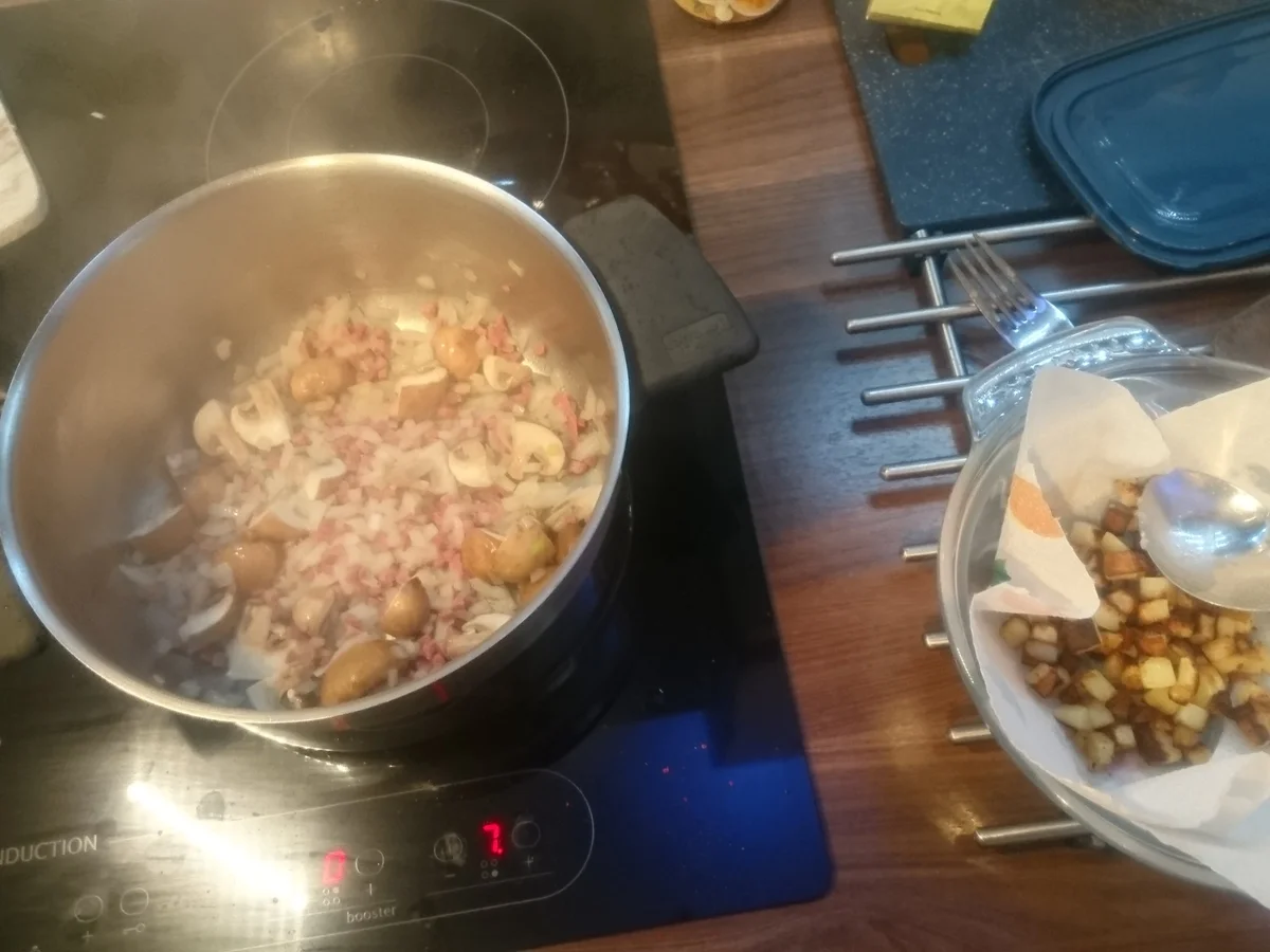 Rezept: Gemüse-Rahm-Süppchen Bild Nr. 8658 Gemüse-Rahm-Süppchen - Rezept - Bild Nr. 8658