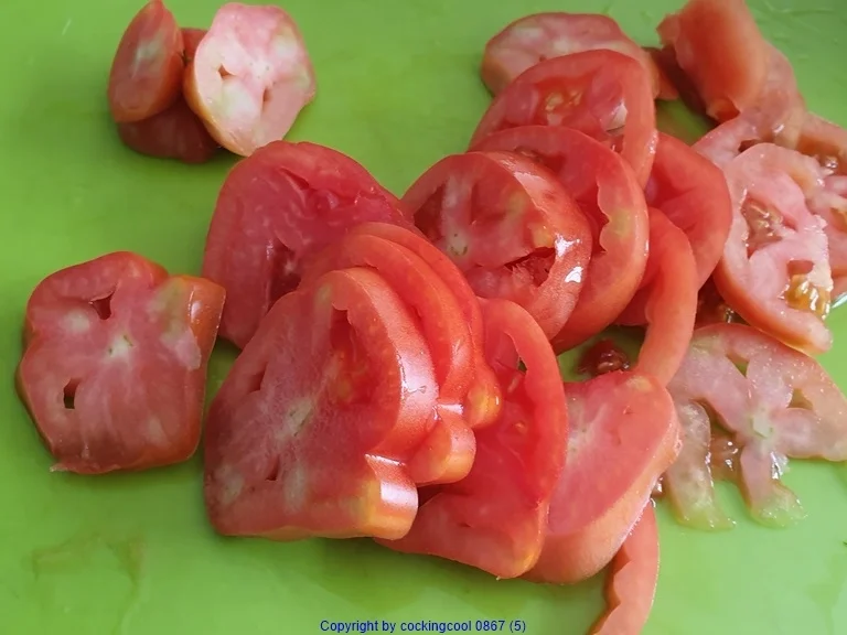 Gartensalat mit Ochsenherztomate und Spiegelei - Rezept - Bild Nr. 8653