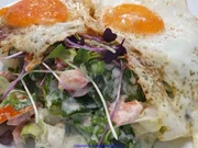 Gartensalat mit Ochsenherztomate und Spiegelei - Rezept - Bild Nr. 8657