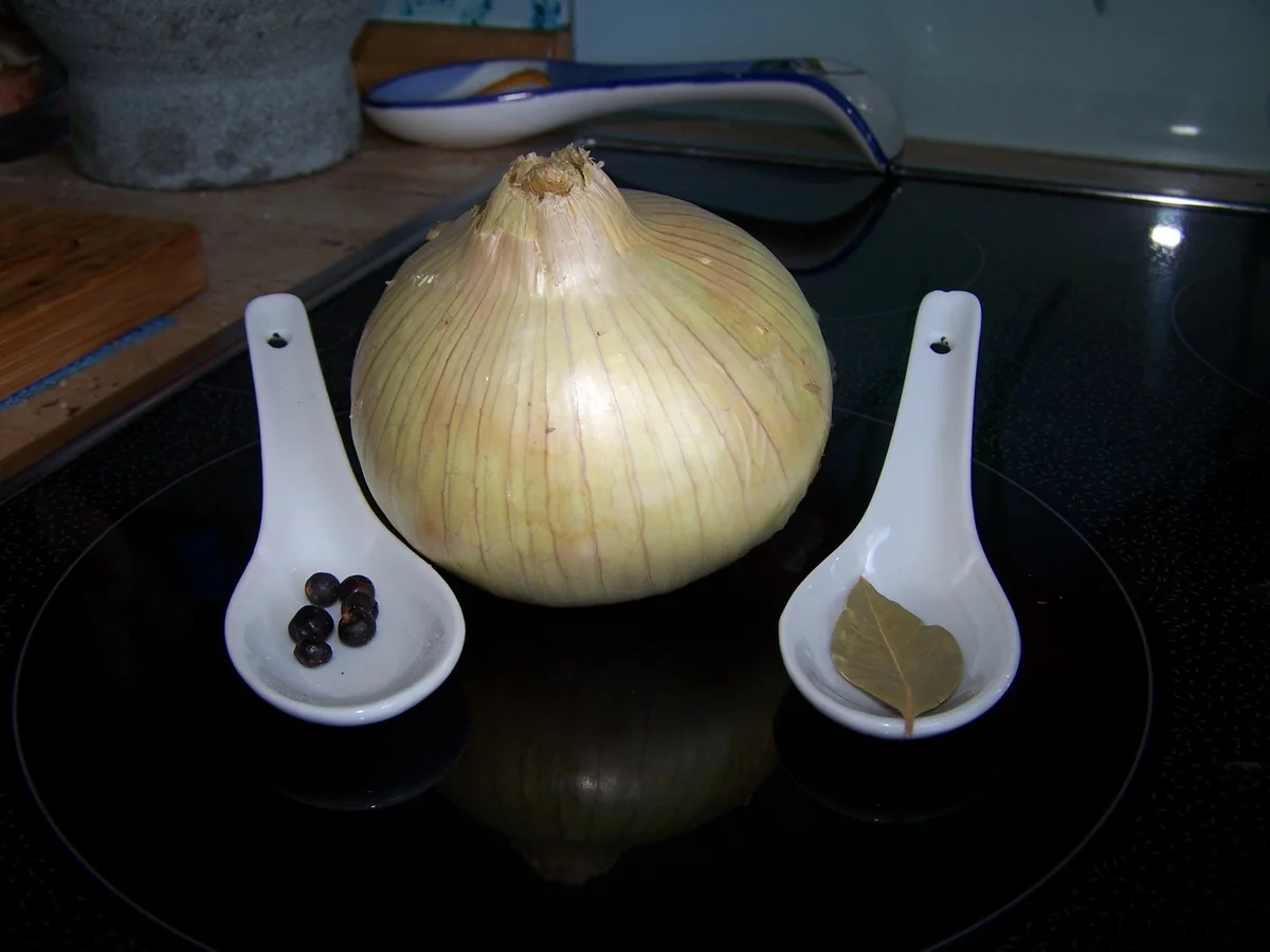 Heringe In saurer  Sahne Soße - Rezept - Bild Nr. 8655