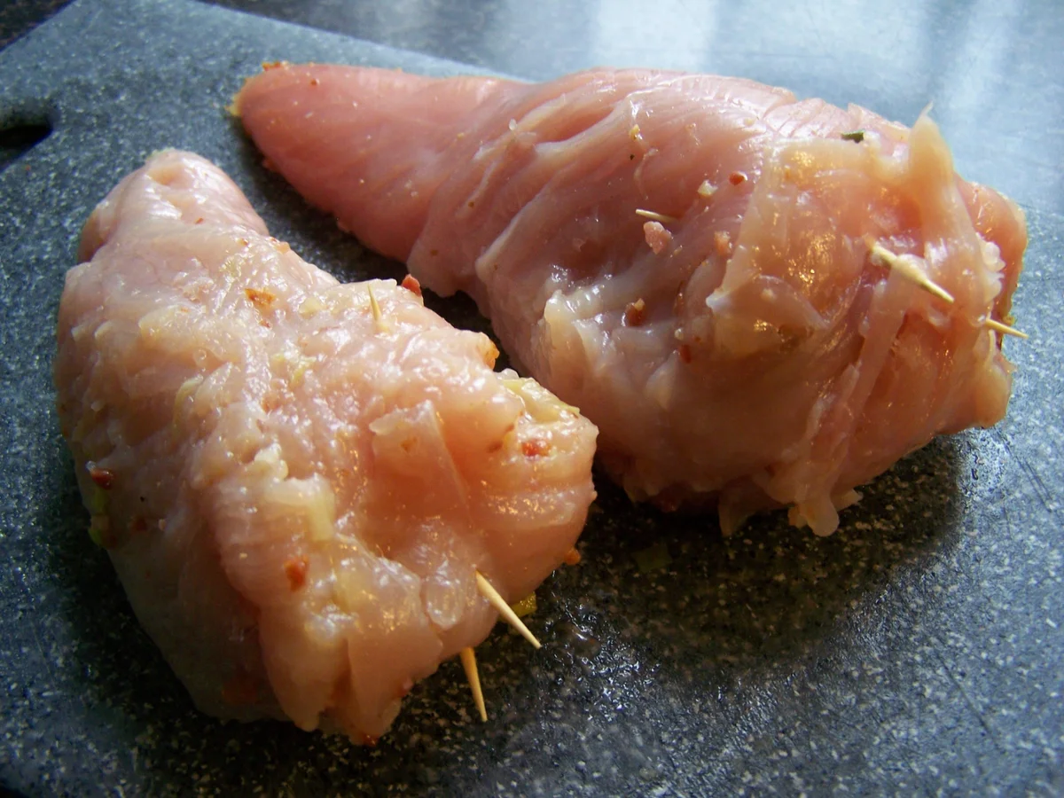 Hühnerfilet gefüllt,  in einer Porreespecksauce - Rezept - Bild Nr. 8714