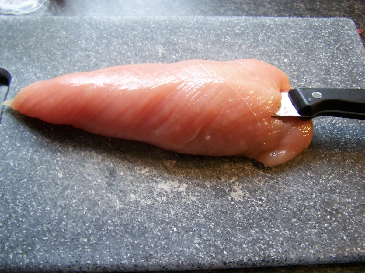 Hühnerfilet gefüllt,  in einer Porreespecksauce - Rezept - Bild Nr. 8717