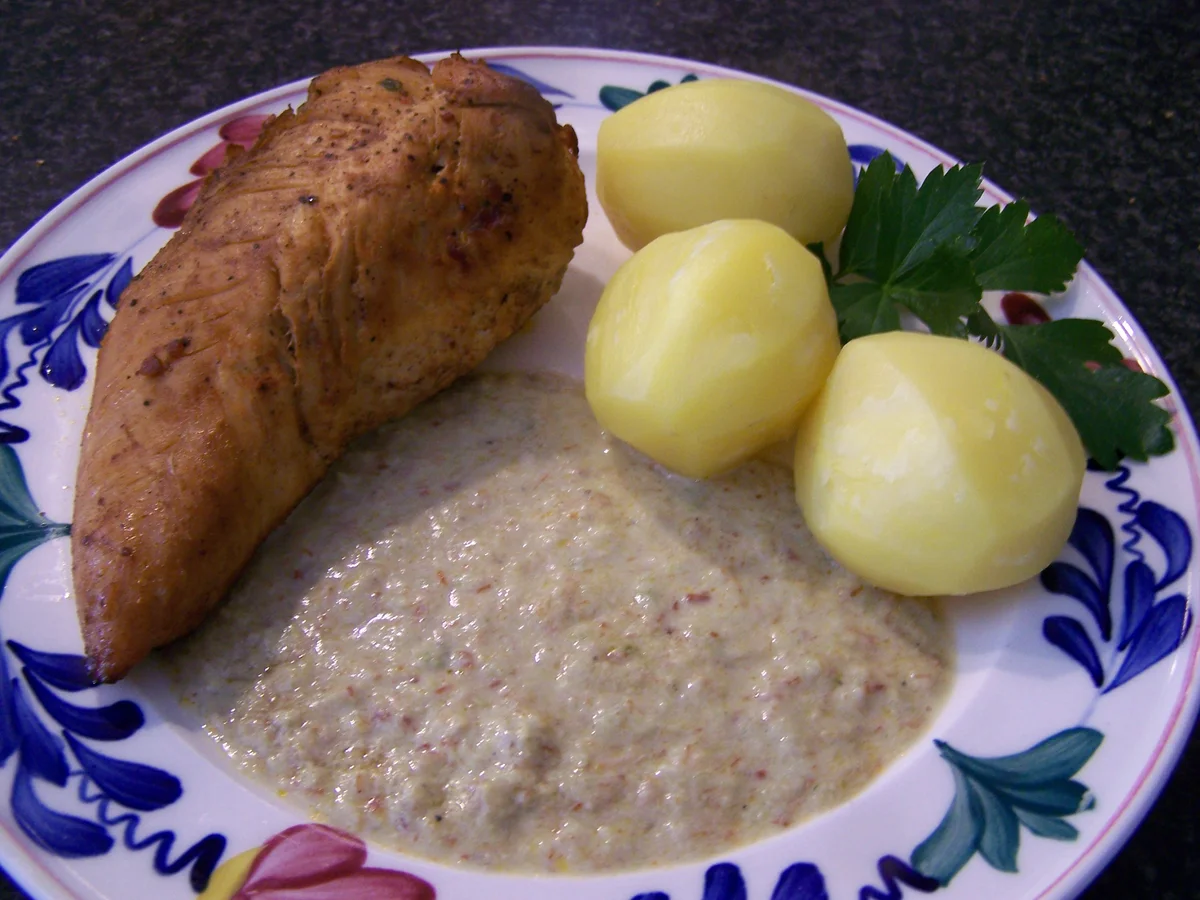 Hühnerfilet gefüllt,  in einer Porreespecksauce - Rezept - Bild Nr. 8721