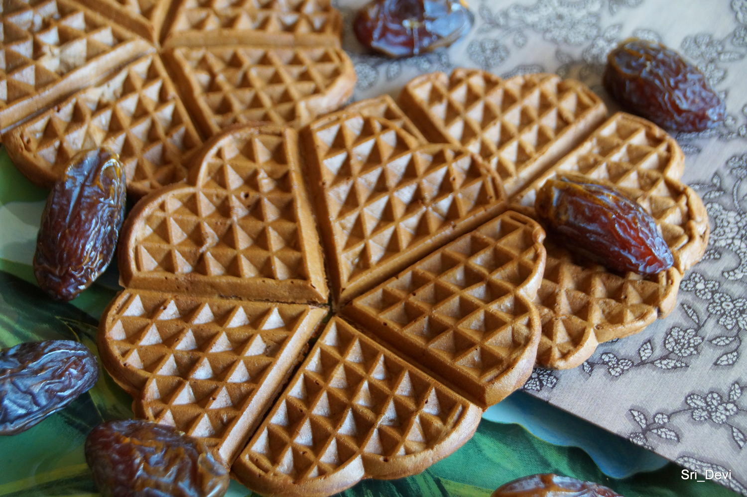 Frühstück: Dattel-Schoko-Waffeln - Rezept - kochbar.de