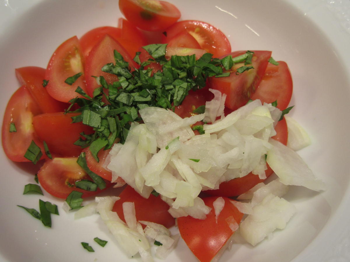 Salate: Insalata di Pomodoro alla Montescudaio - Rezept - Bild Nr. 8751