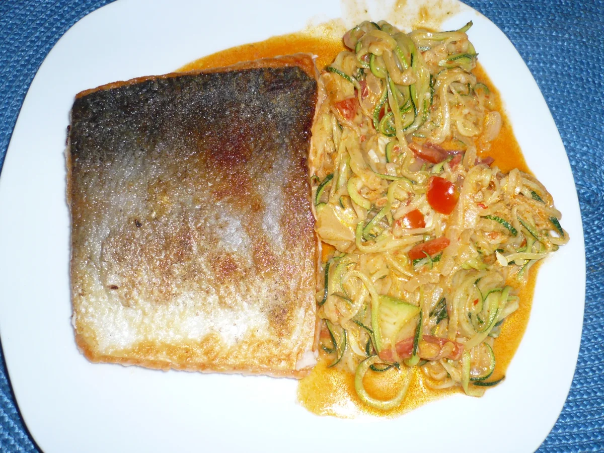 Zucchini - Spaghetti mit Frischkäse und Tomaten - Rezept - Bild Nr. 8749