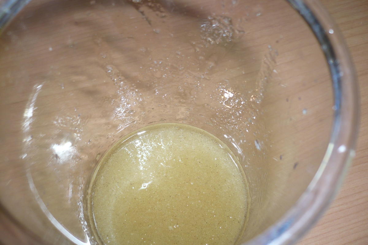 Hähnchenkeulen in Zitronen - Knoblauch - Soße - Rezept - Bild Nr. 8751