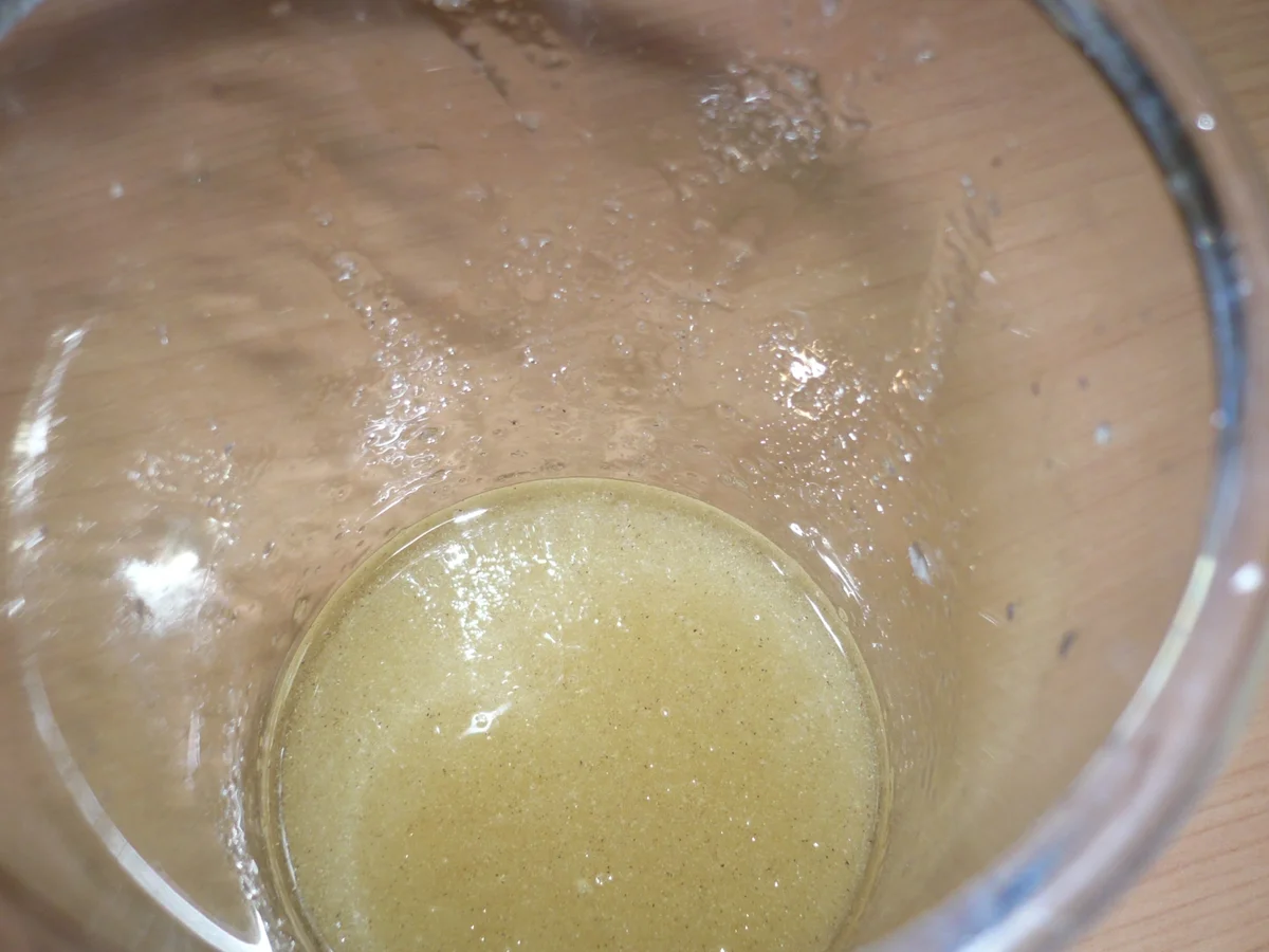 Hähnchenkeulen in Zitronen - Knoblauch - Soße - Rezept - Bild Nr. 8751