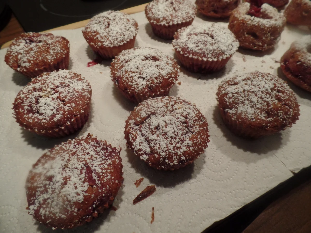 Rezept: Mini-Gugelhupf mit Himbeeren Bild Nr. 8784 Mini-Gugelhupf mit Himbeeren - Rezept - Bild Nr. 8784