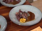 Jasmunder Rehrücken mit scharfer Karibik-Choco-Sauce aus Übersee - Rezept - Bild Nr. 8774