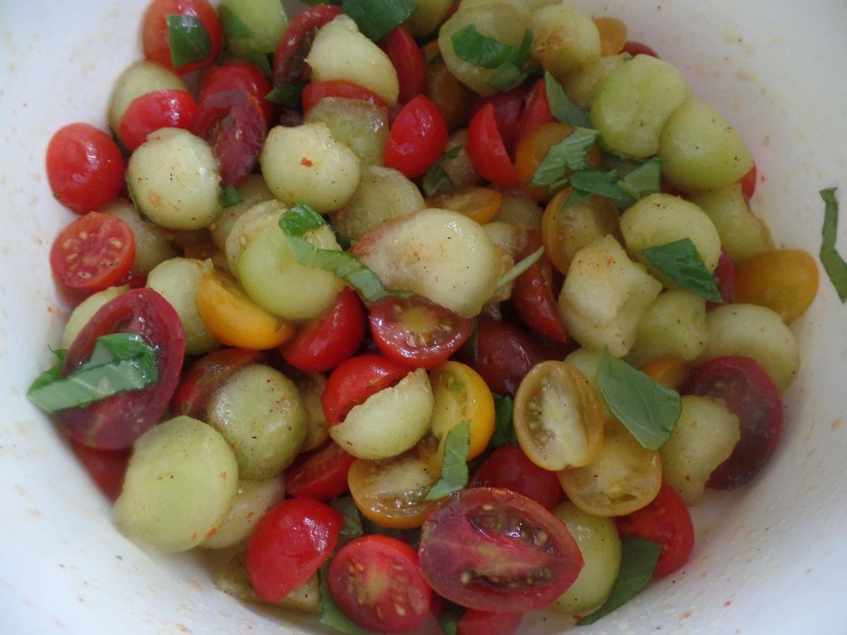 Speck-Buletten mit Tomaten-Melonen-Salat - Rezept - Bild Nr. 8788