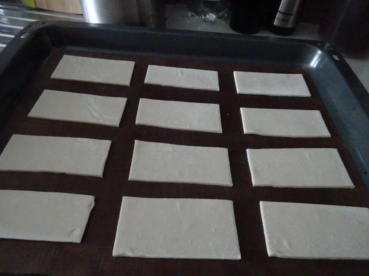 Rezept: Knusper-Gebäck aus Blätterteig Bild Nr. 8797 Knusper-Gebäck aus Blätterteig - Rezept - Bild Nr. 8797