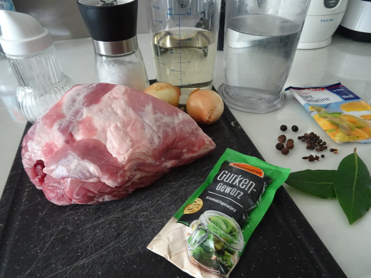 Rezept: Sauerfleisch "Holsteiner Art" Bild Nr. 9 Sauerfleisch "Holsteiner Art" - Rezept - Bild Nr. 9