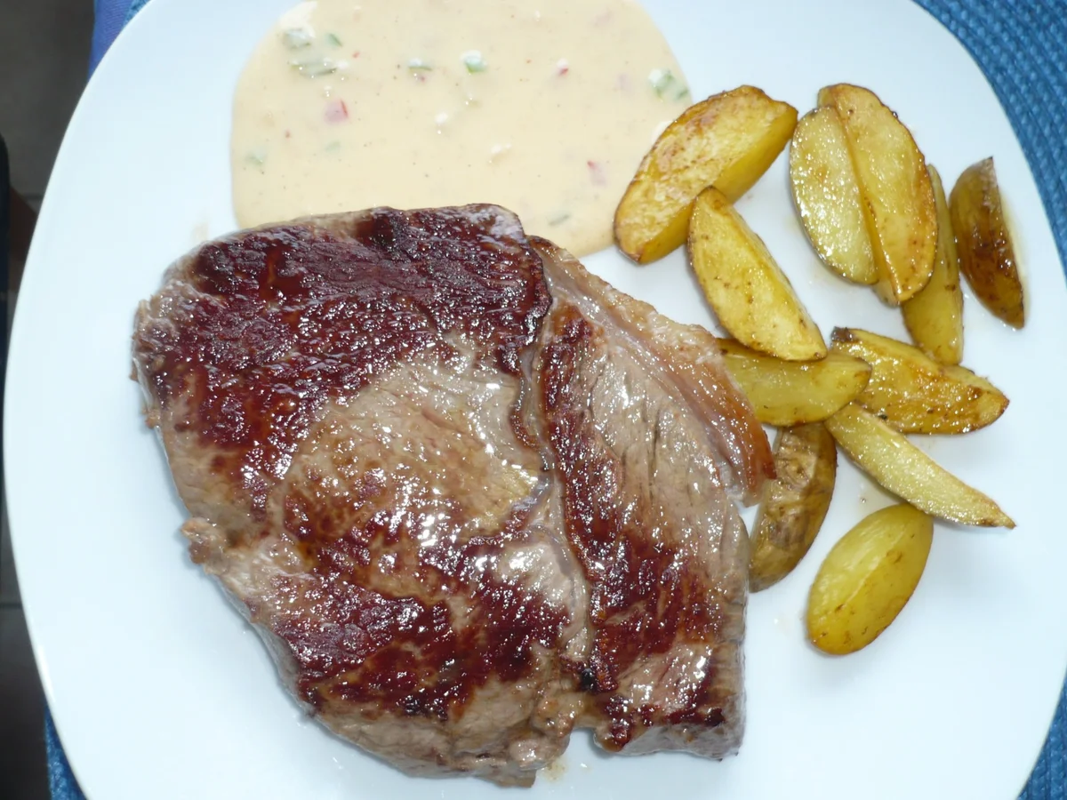 Rezept: Rumpsteak mit Chili - Cheese - Dip Bild Nr. 2 Rumpsteak mit Chili - Cheese - Dip - Rezept - Bild Nr. 2