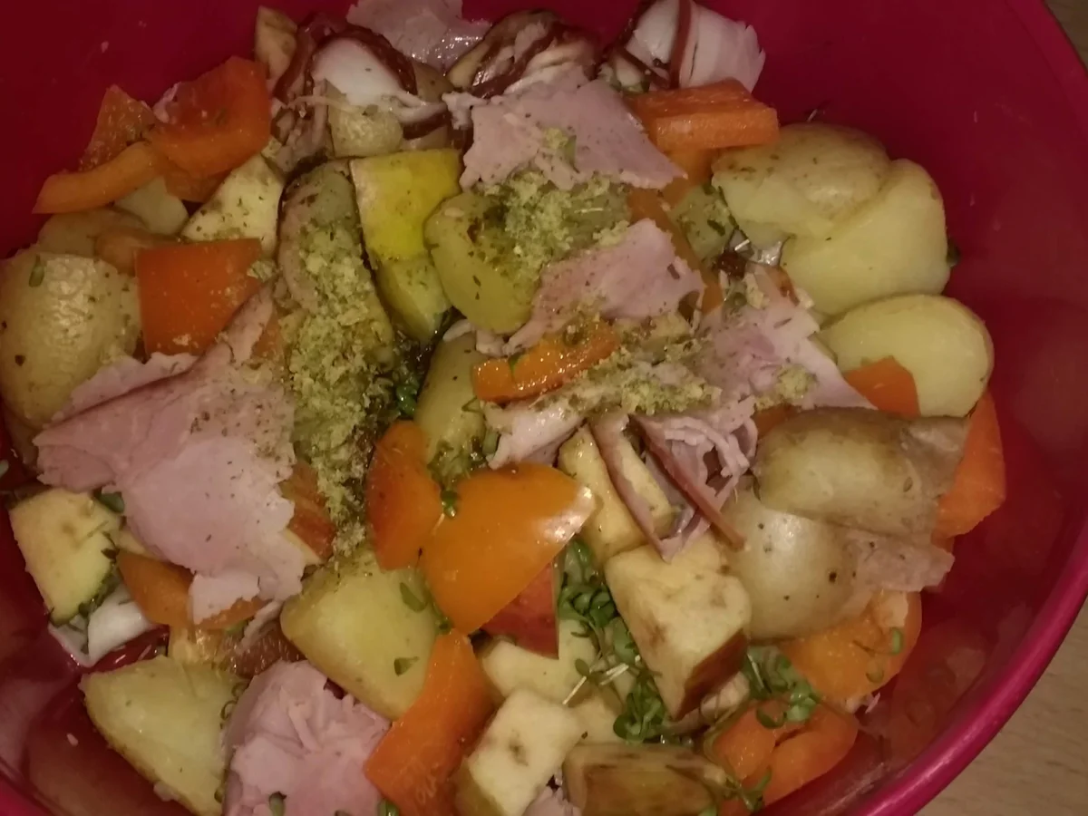 Rezept: Bürgerlicher Bauernsalat (kochbar Challenge 9.0 Sept.2019) Bild Nr. 8830 Bürgerlicher Bauernsalat (kochbar Challenge 9.0 Sept.2019) - Rezept - Bild Nr. 8830