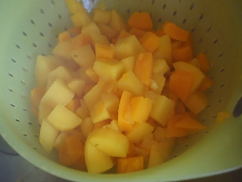 Rezept: Schlemmer-Filet mit Hokkaidokürbis-Kartoffelstampf Bild Nr. 20 Schlemmer-Filet mit Hokkaidokürbis-Kartoffelstampf - Rezept - Bild Nr. 20