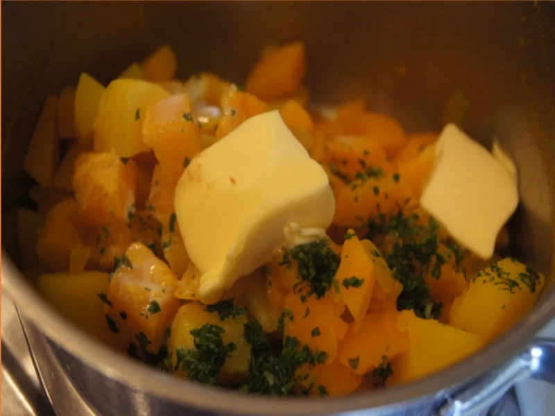 Rezept: Schlemmer-Filet mit Hokkaidokürbis-Kartoffelstampf Bild Nr. 22 Schlemmer-Filet mit Hokkaidokürbis-Kartoffelstampf - Rezept - Bild Nr. 22