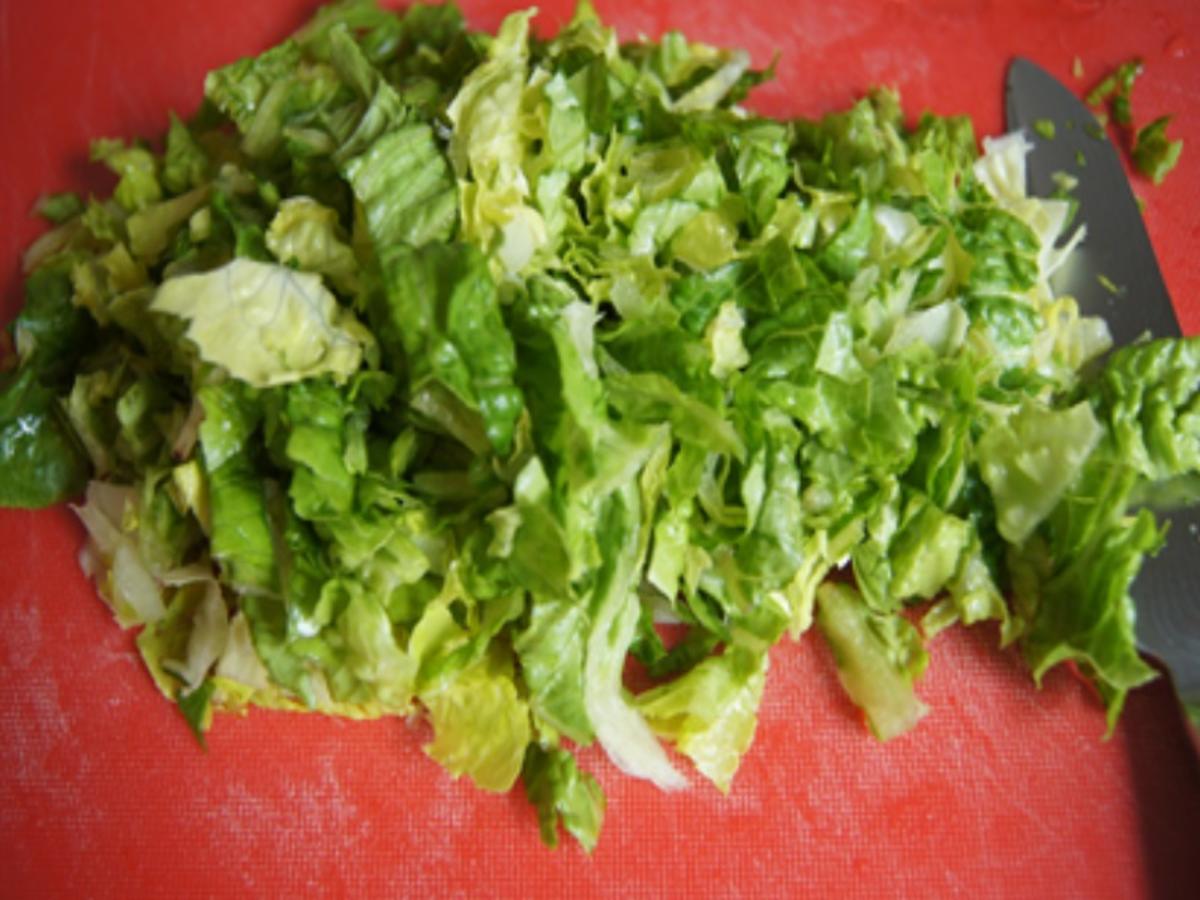 Alm-Schnitzel mit Kümmel-Drillingen und Mini-Romana-Salat - Rezept - Bild Nr. 13