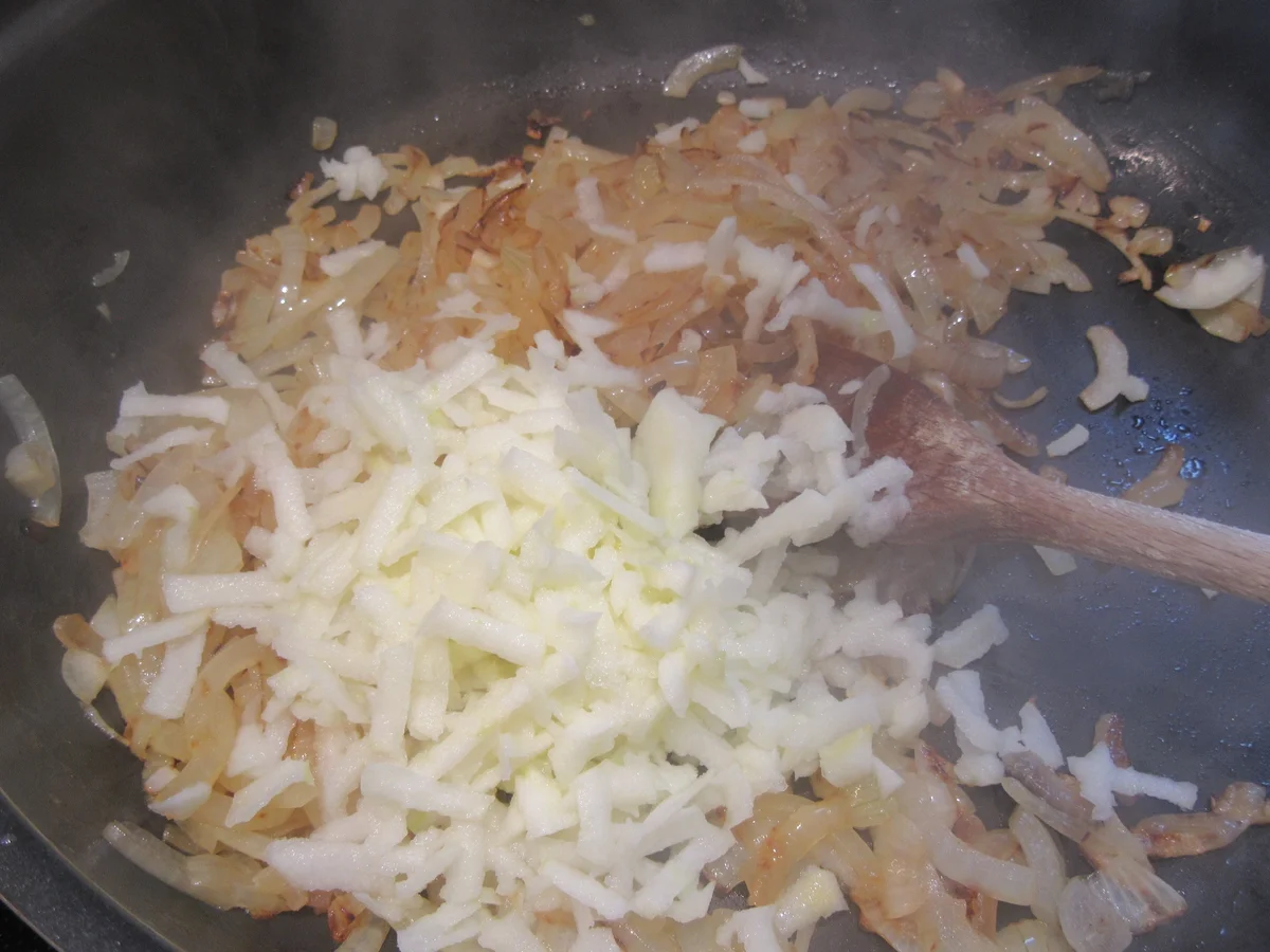 Pasta: Käsespätzle - mit Knoblauch und Schnittlauch - Rezept - Bild Nr. 8827