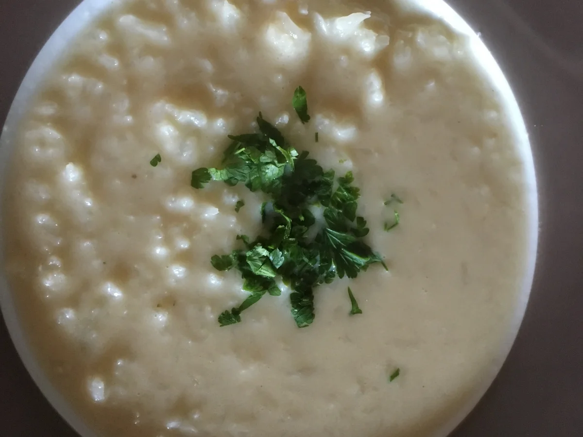 Rezept: Blumenkohlsuppe - schnell, preiswert und super lecker Bild Nr. 2 Blumenkohlsuppe - schnell, preiswert und super lecker - Rezept - Bild Nr. 2