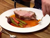 Karree vom Iberico, dazu Kartoffelgratin und ein warmer Salat - Rezept - Bild Nr. 8851