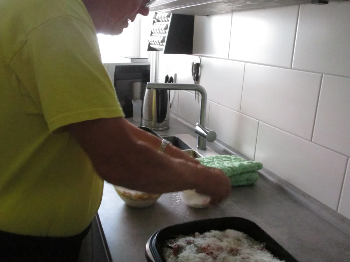 Rezept: Auflauf mit Gehacktem, Tomaten, Zucchini und Reis Bild Nr. 8868 Auflauf mit Gehacktem, Tomaten, Zucchini und Reis - Rezept - Bild Nr. 8868