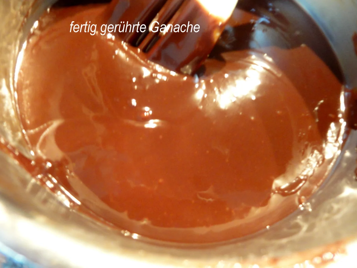 Rührteig:   SCHACHBRETT~TORTE mit Fondant-Deko - Rezept - Bild Nr. 8861