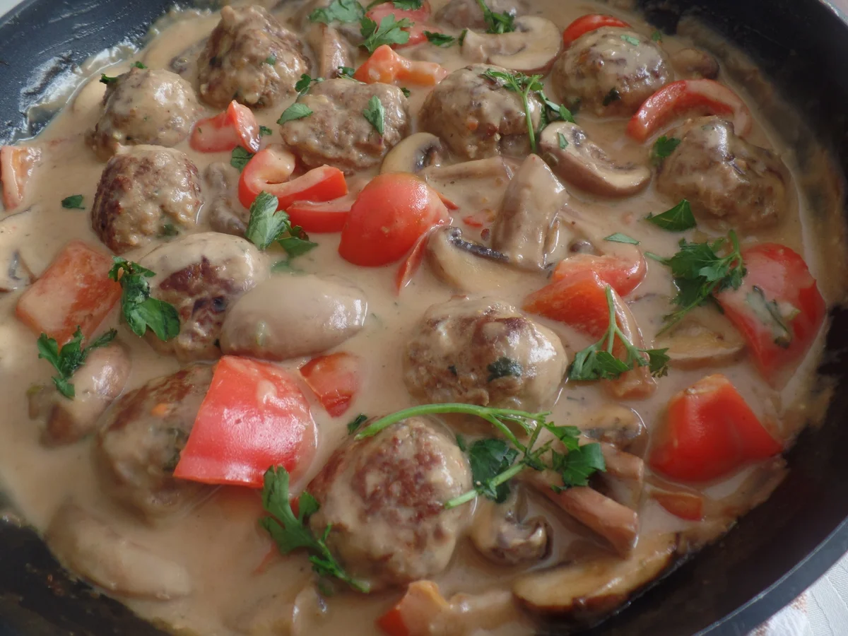 Hackbällchen -Pfanne - Rezept - Bild Nr. 8855