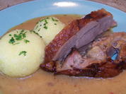 Puten Oberkeule mit einer Soße und Knödel - Rezept - Bild Nr. 8855