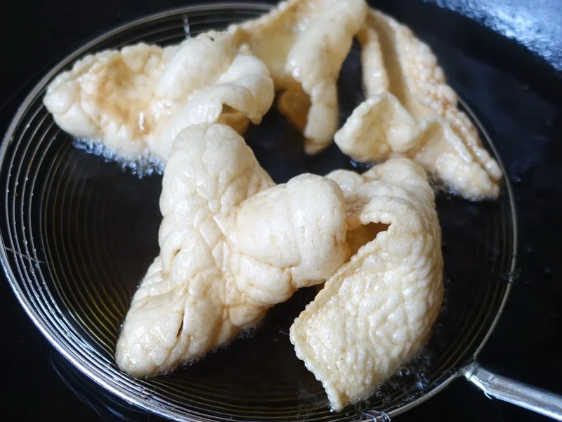 Eier auf Balado Art mit Mungokeimlingen und Erdnusssambal - Rezept - Bild Nr. 8861