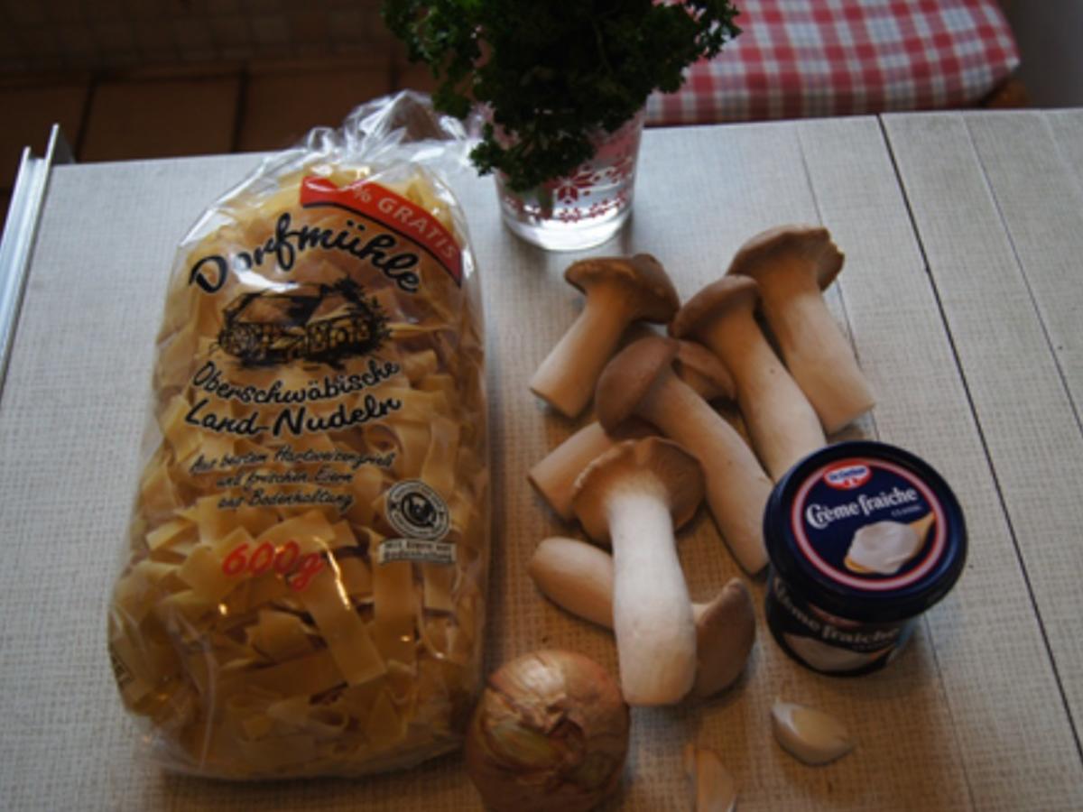 Pasta mit Kräuterseitlingen - Rezept - Bild Nr. 3