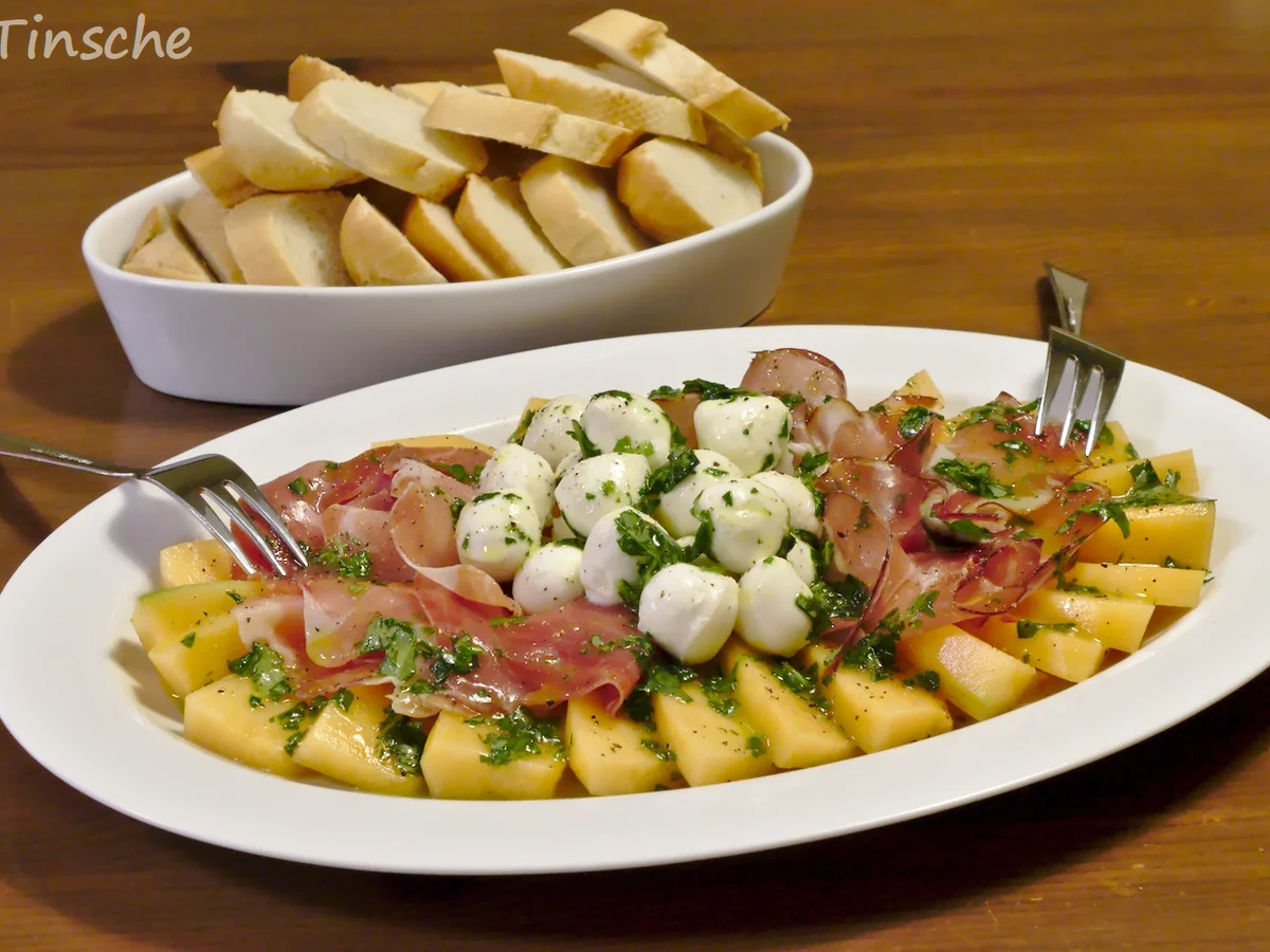 Melonen-Mozzarella-Schinkenplatte - Rezept - Bild Nr. 8867