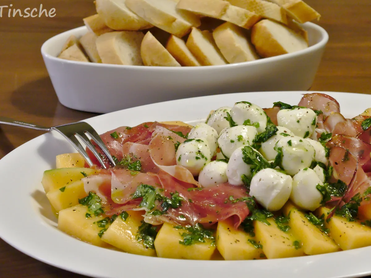 Melonen-Mozzarella-Schinkenplatte - Rezept - Bild Nr. 8870