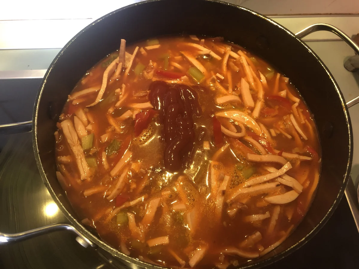 Rezept: Soljanka Nr. 2 Bild Nr. 8907 Soljanka Nr. 2 - Rezept - Bild Nr. 8907